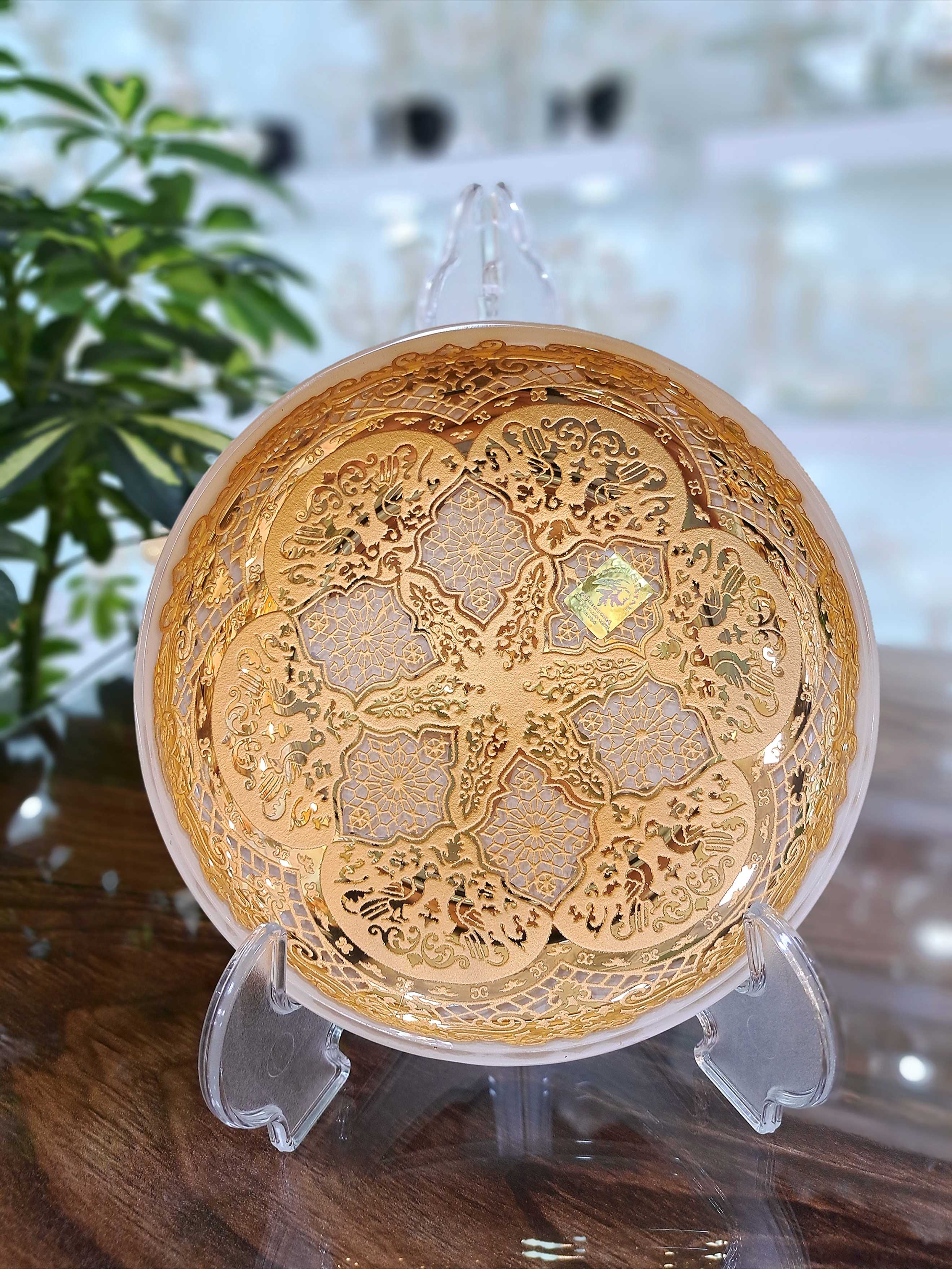 پیش دستی کریستال دستساز