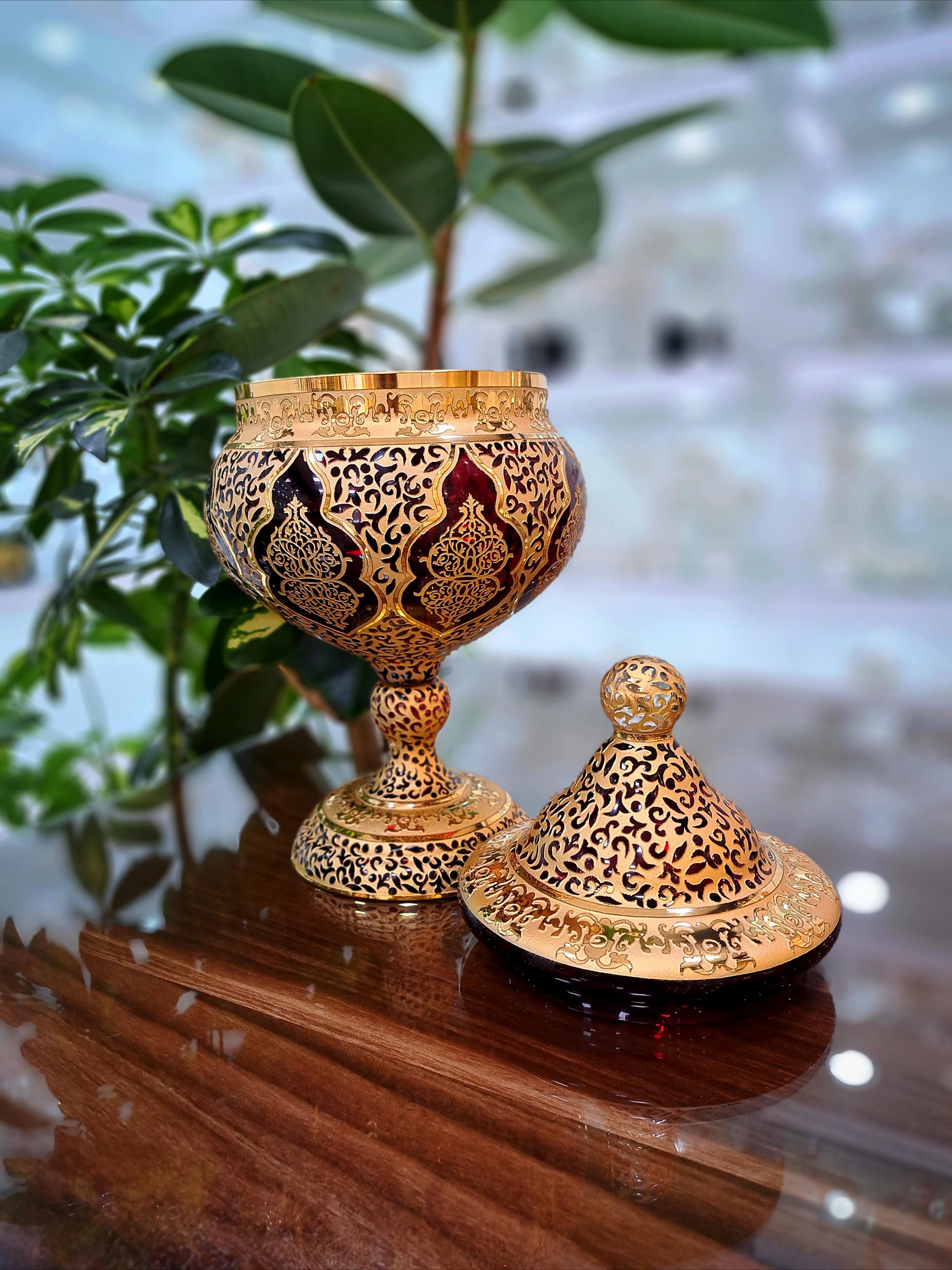 شکلات خوری دستساز پیترکریستال