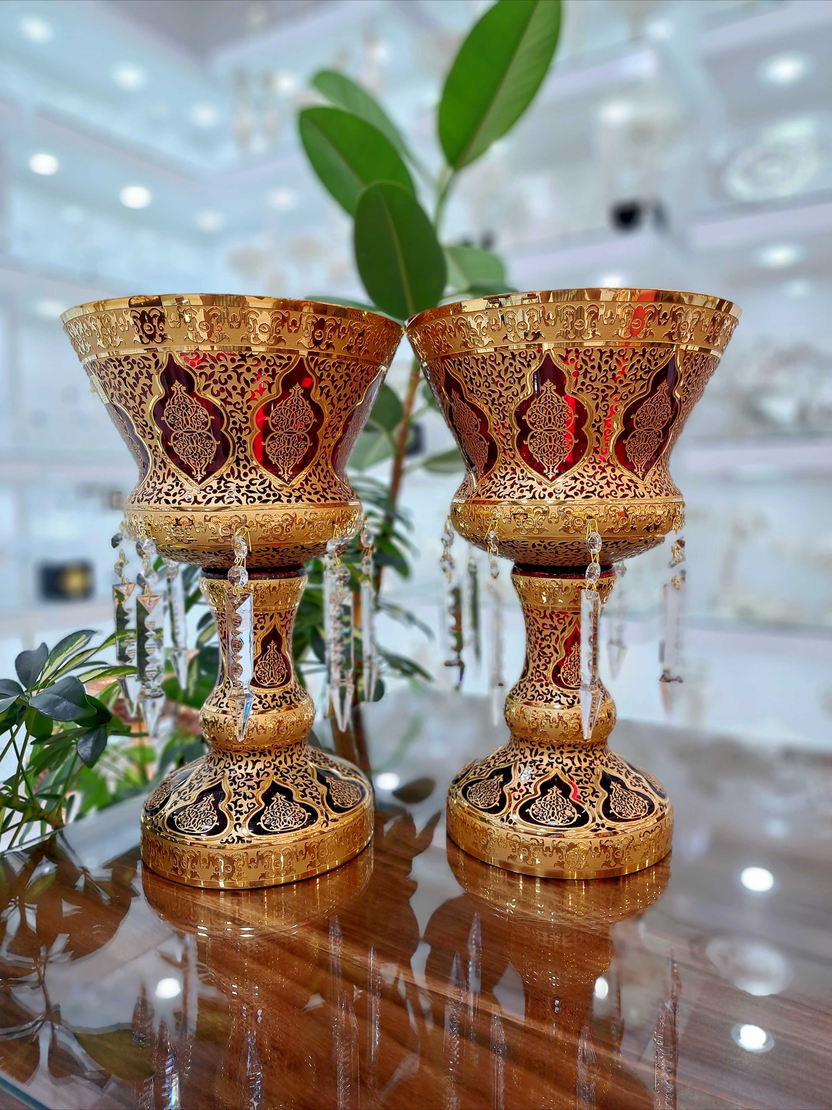 شمعدان کریستال طلاکوب آویزدار طرح کاستل رنگ قرمز سایز بزرگ مجموعه دوعددی