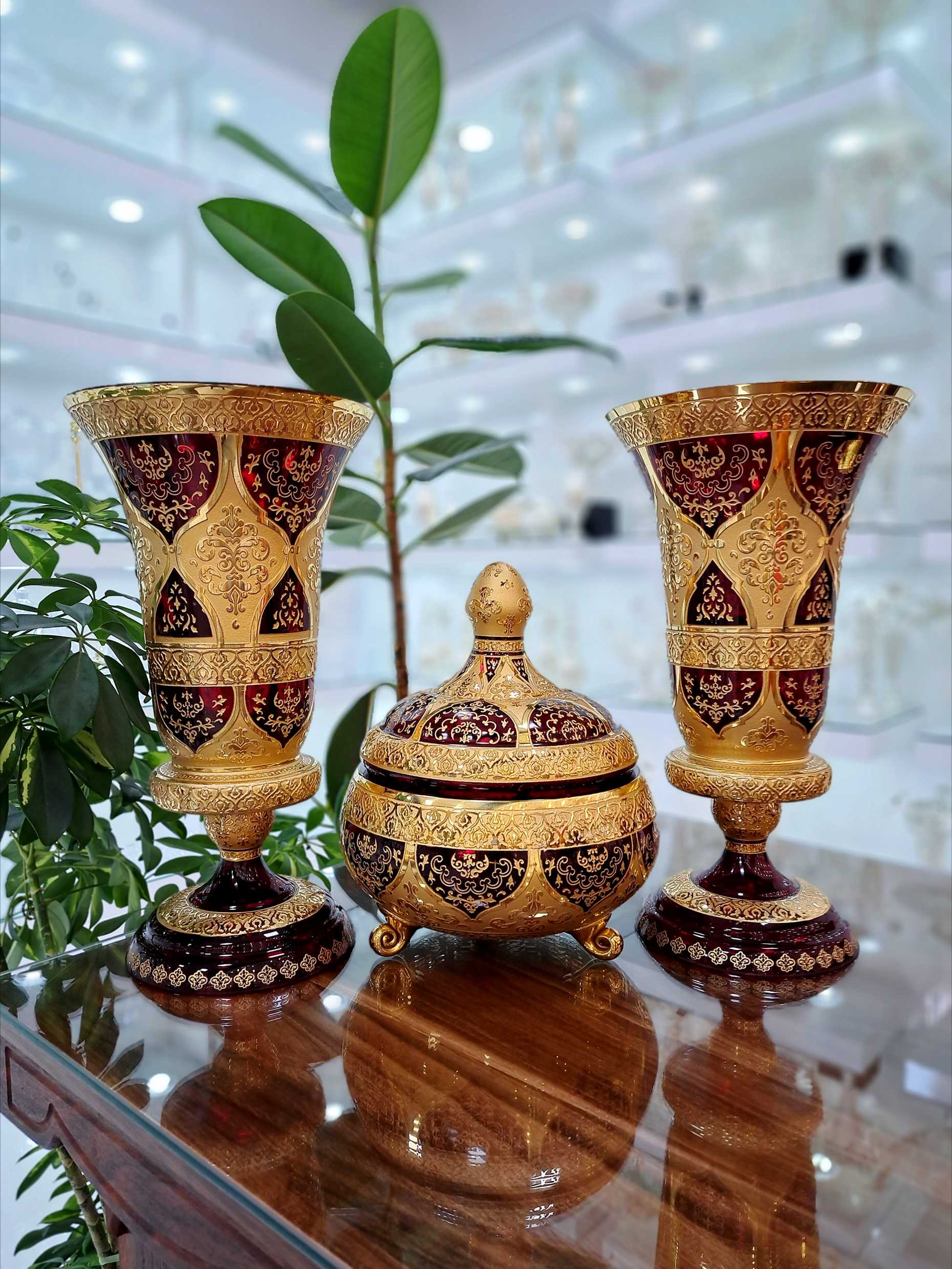 ست سه تیکه گلدان و شکلات خوری کریستال طلاکوب