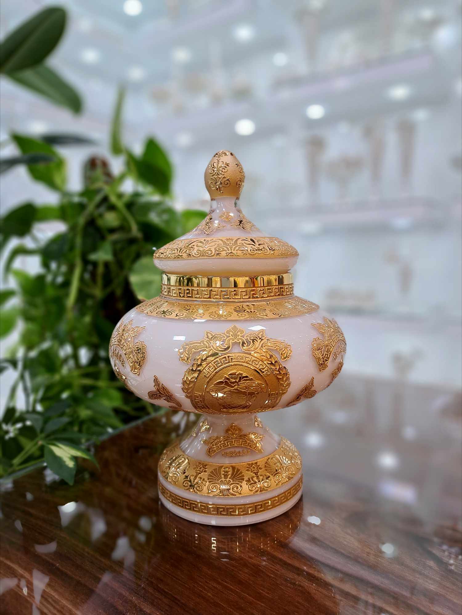 خرید شکلات خوری ورساچه پیتر کریستال