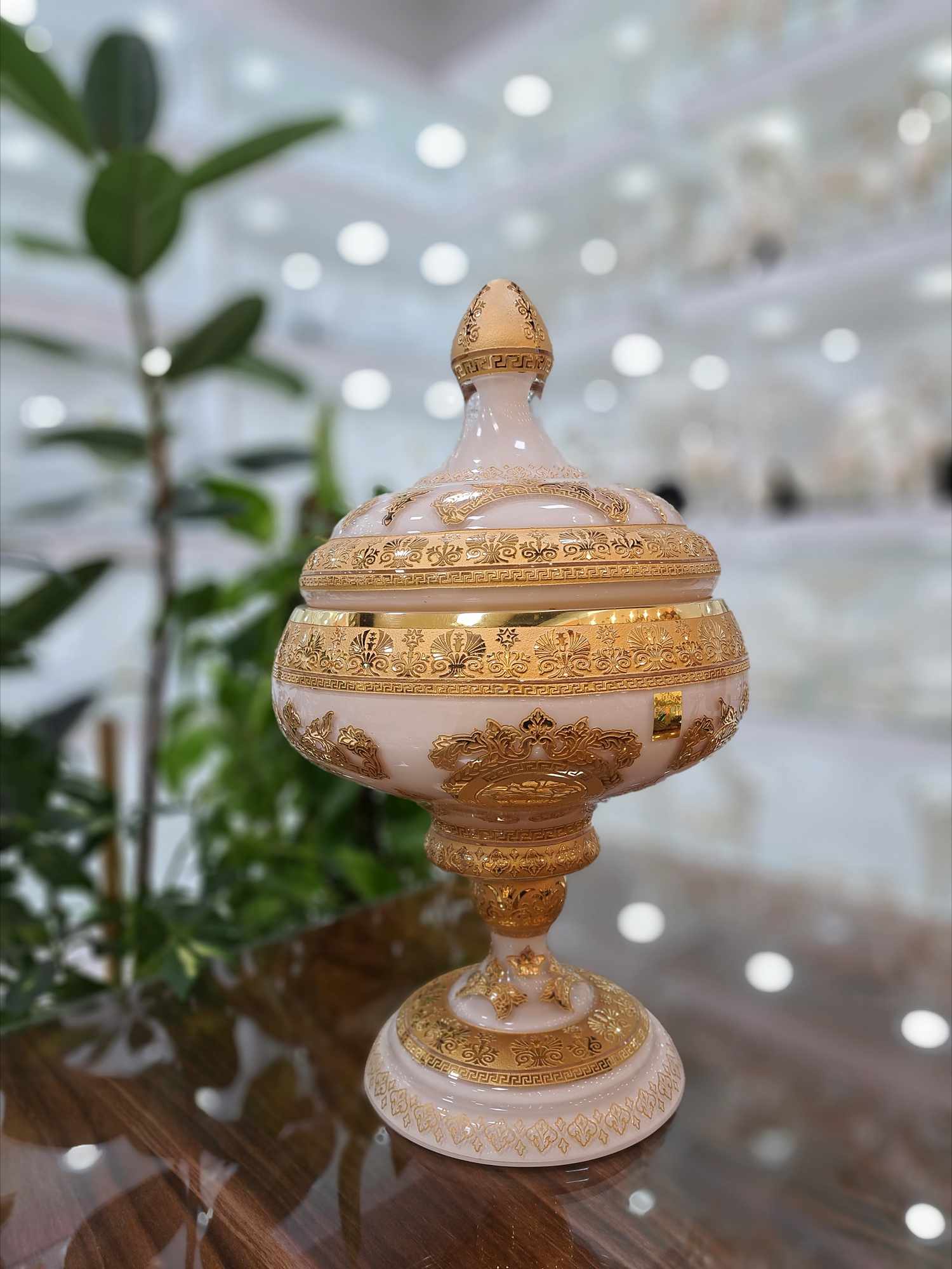 خرید شکلات خوری کریستال طلاکوب ورساچه