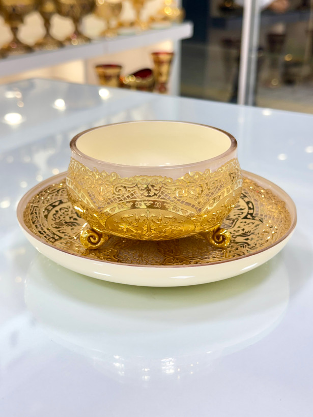 ست پیاله و پیش دستی کریستال طلاکوب
